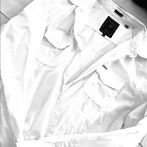 Guess men’s L casual long sleeve button down shirt
